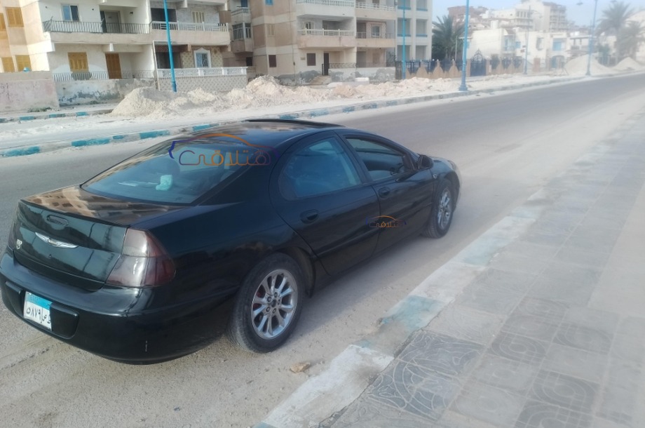 M300 Chrysler أسود