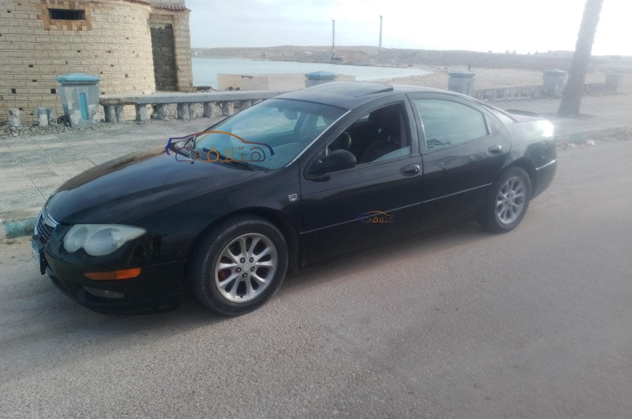 M300 Chrysler أسود