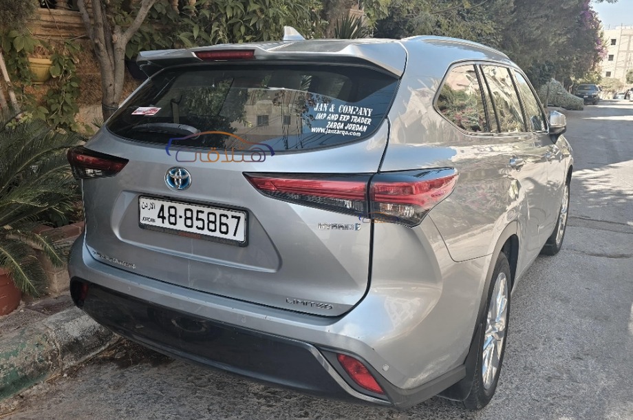 Highlander Toyota رمادي