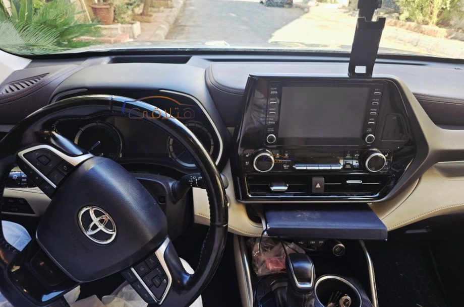 Highlander Toyota رمادي