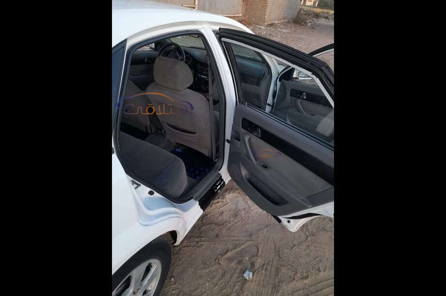 Optra Chevrolet White