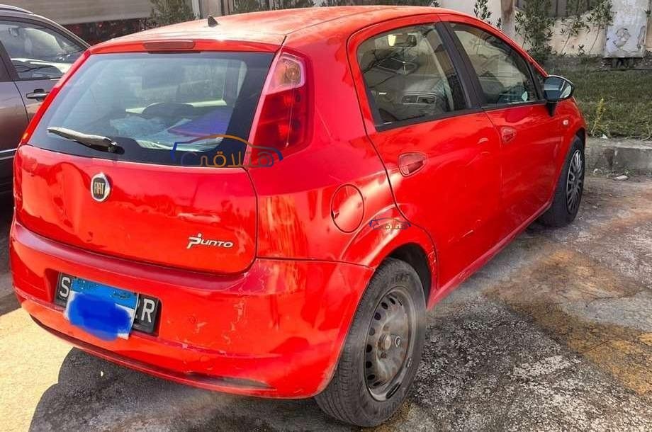 Punto Fiat Red