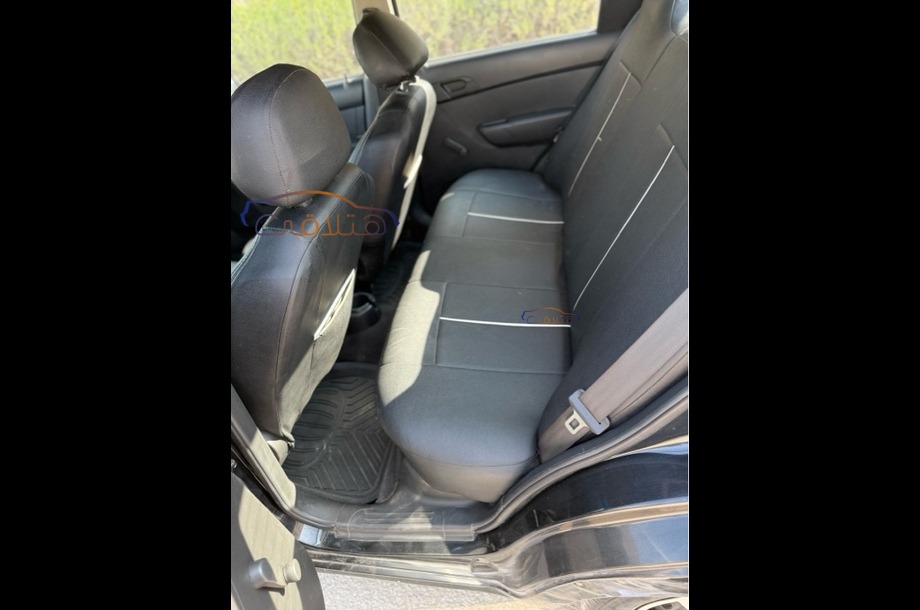 Aveo Chevrolet أسود