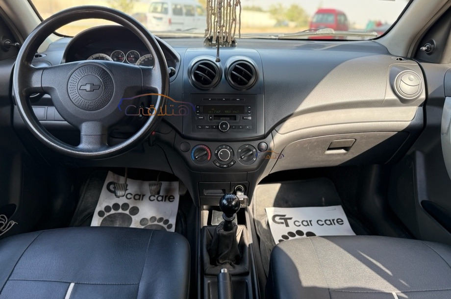 Aveo Chevrolet أسود