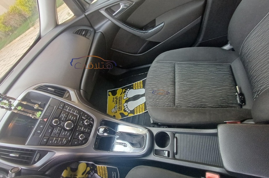 Astra Opel رمادي