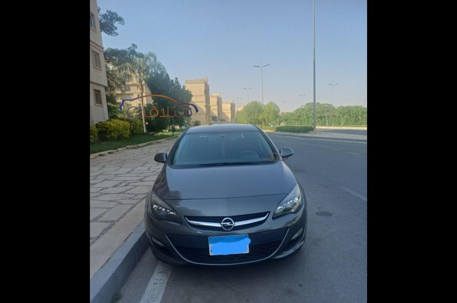 Astra Opel رمادي