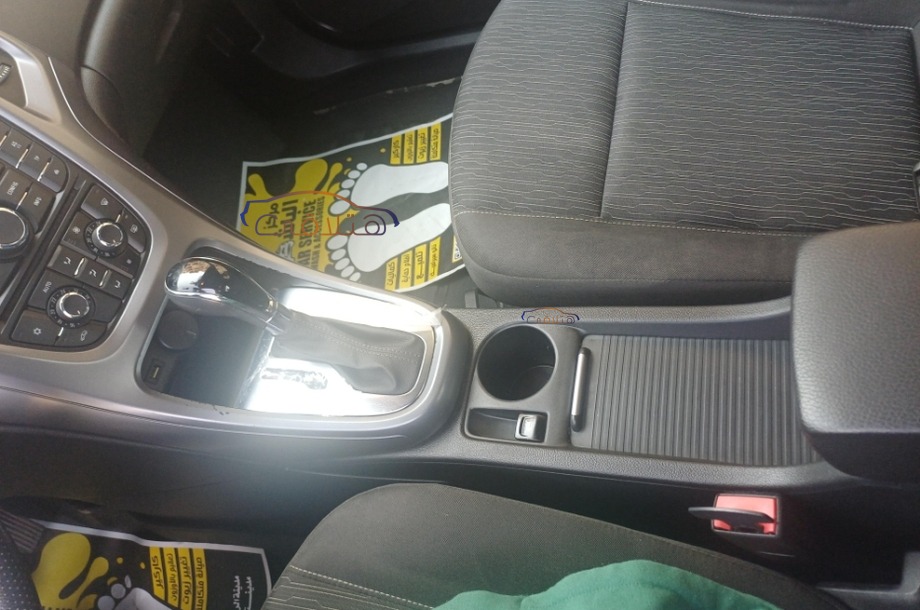 Astra Opel رمادي