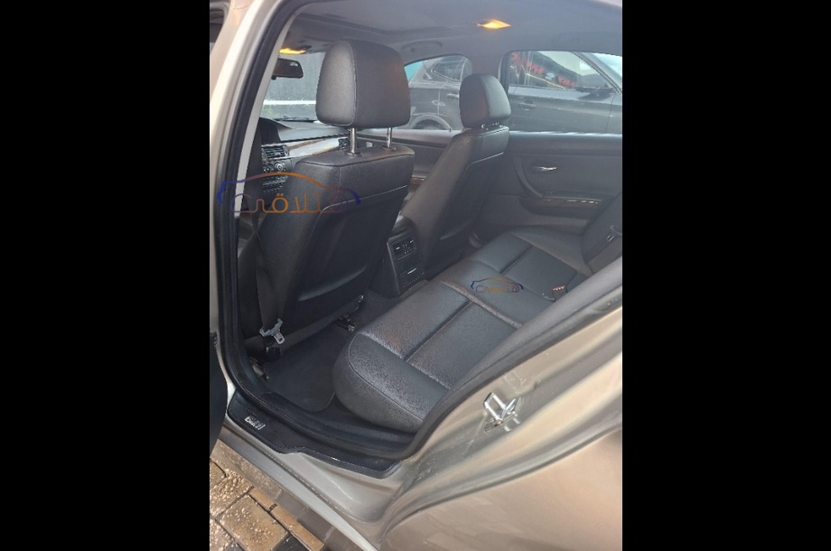 318 BMW ذهبي