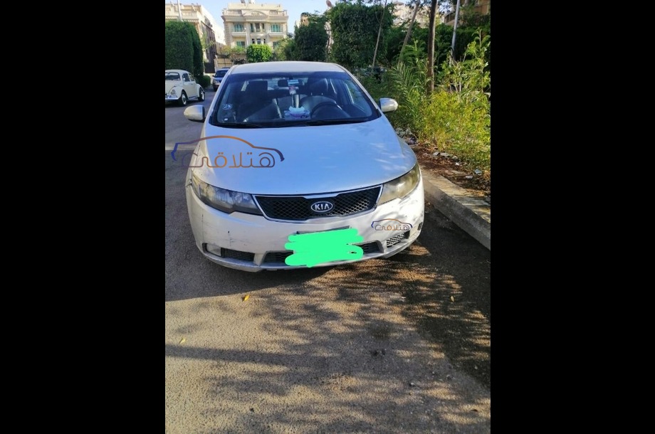 Cerato Kia فضي
