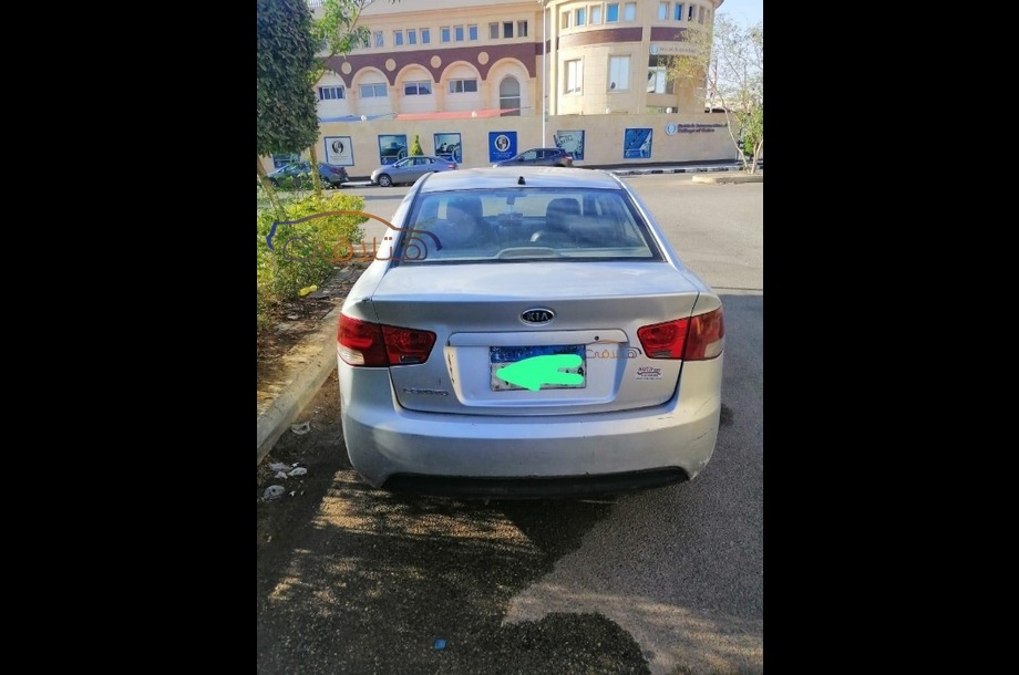 Cerato Kia فضي