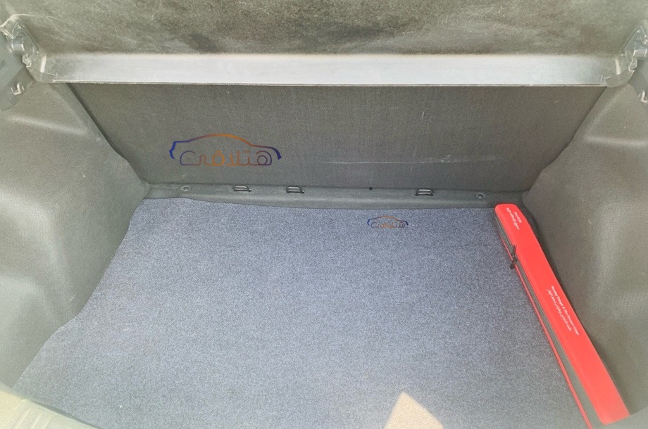 Yaris Toyota أبيض