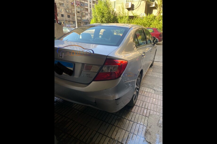 Civic Honda فضي