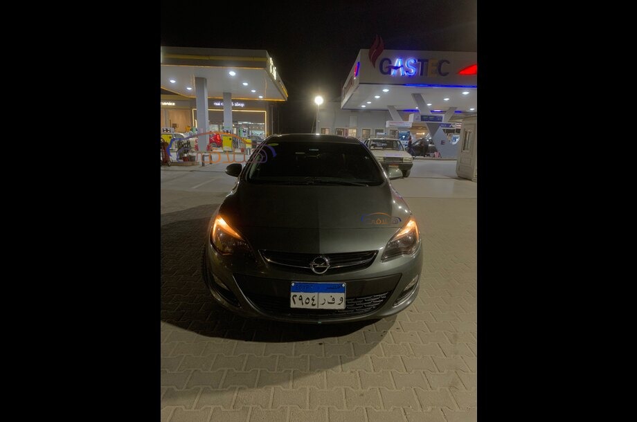 Astra Opel رمادي