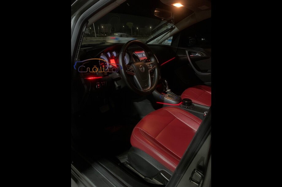 Astra Opel رمادي