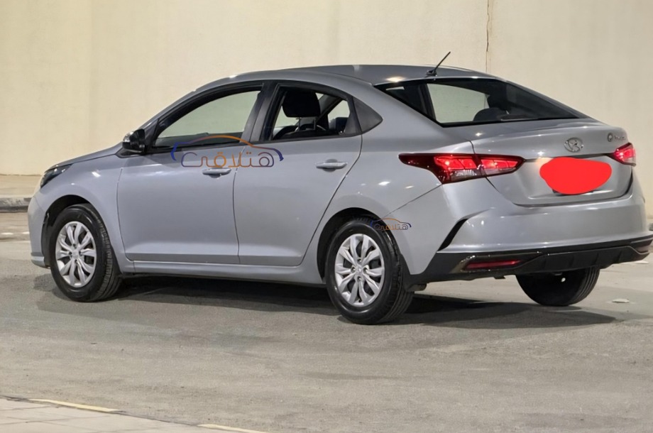 Accent Hyundai فضي