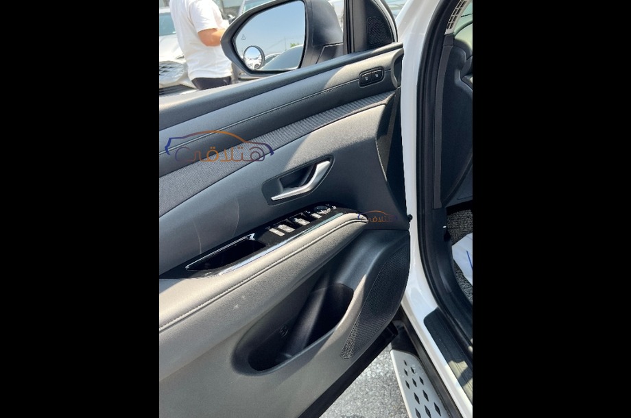Tucson Turbo Hyundai أبيض