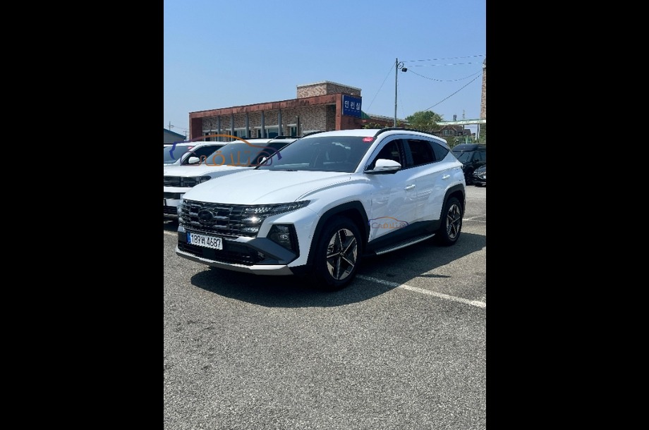 Tucson Turbo Hyundai أبيض
