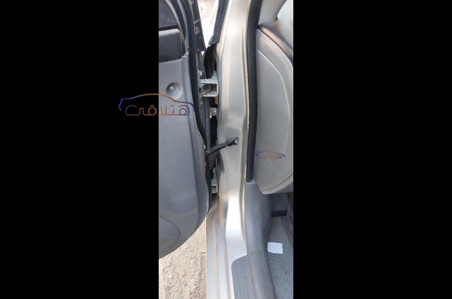 Lancer Puma Mitsubishi فضي