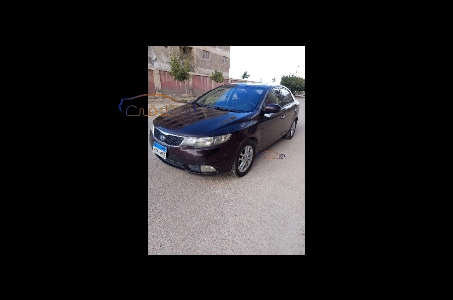Cerato Kia بني