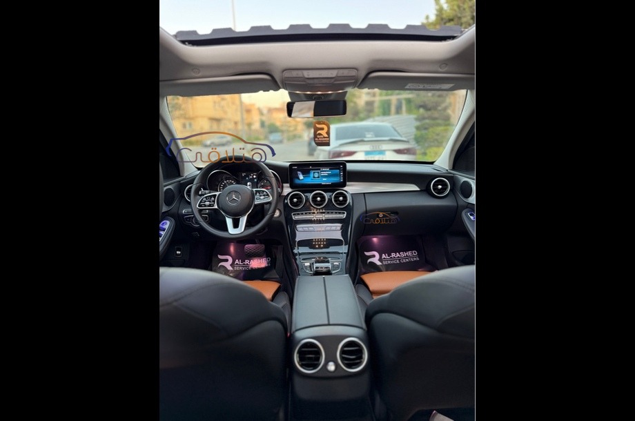 C 200 Mercedes أبيض