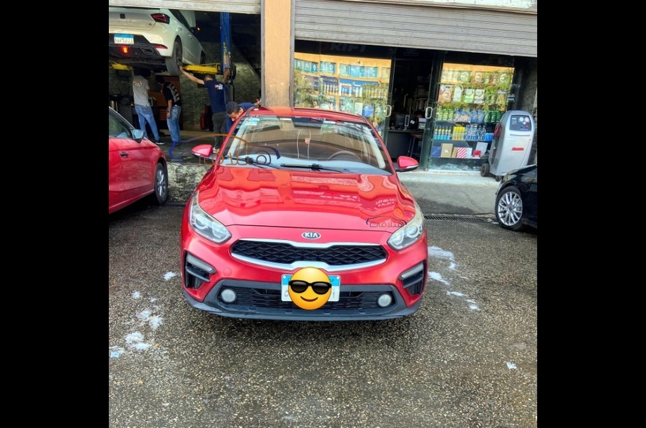 Grand Cerato Kia احمر