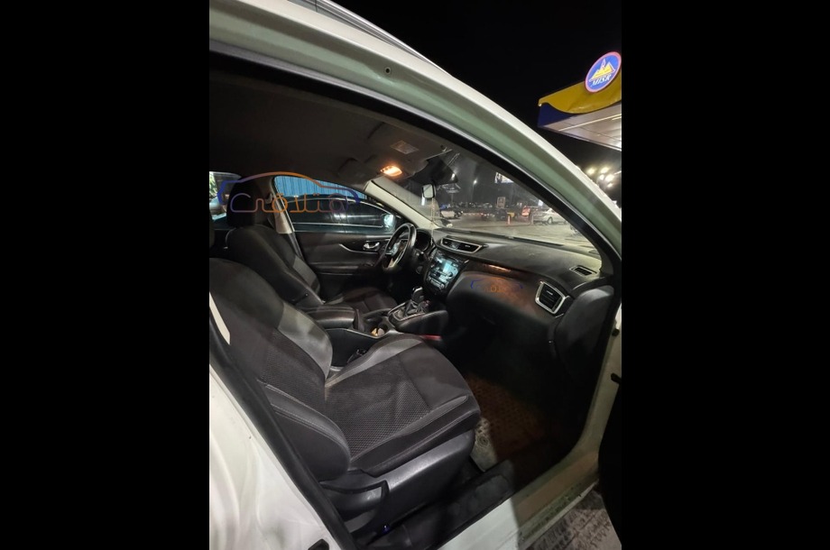 Qashqai Nissan White