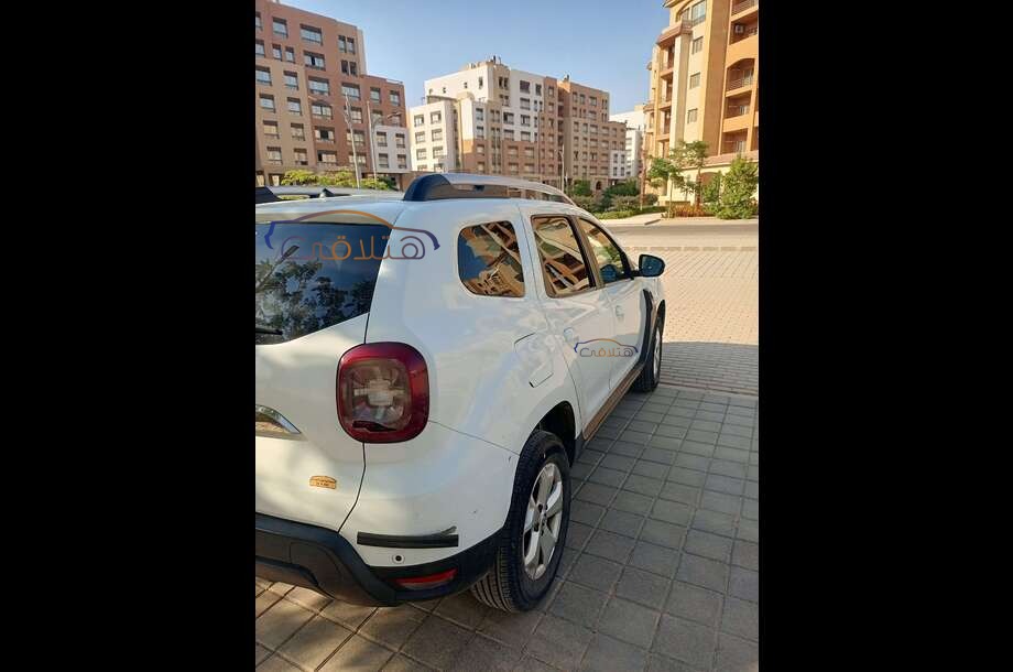Duster Renault White