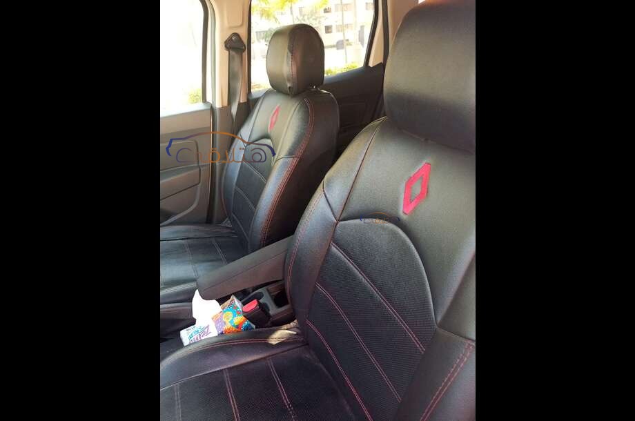 Duster Renault White