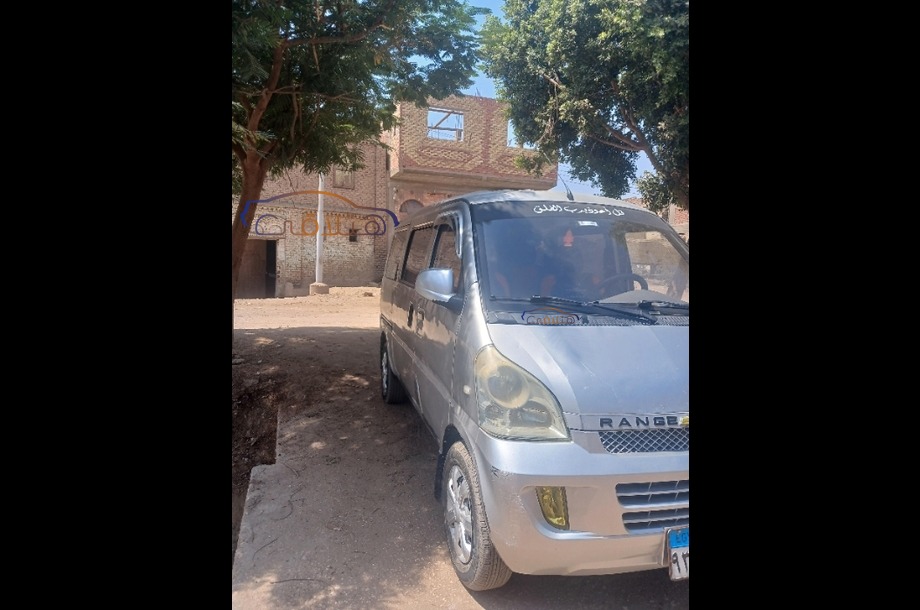 N300 Chevrolet فضي