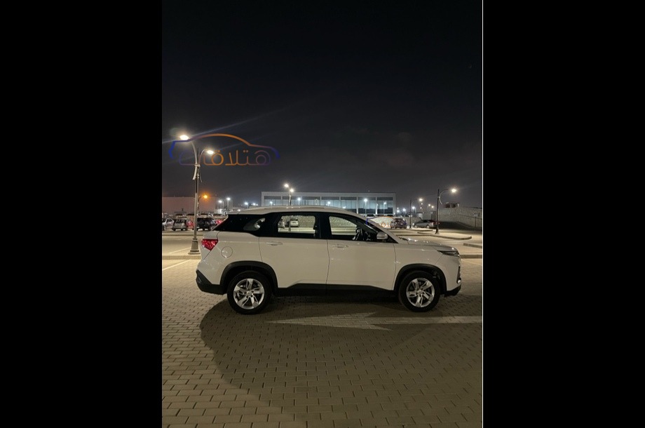 Captiva Chevrolet White