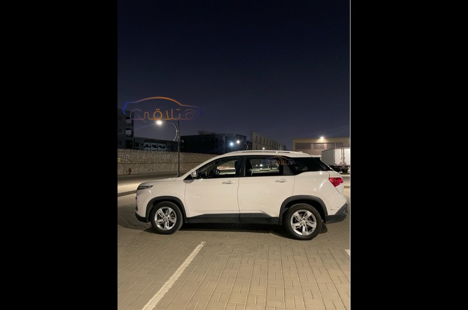 Captiva Chevrolet White