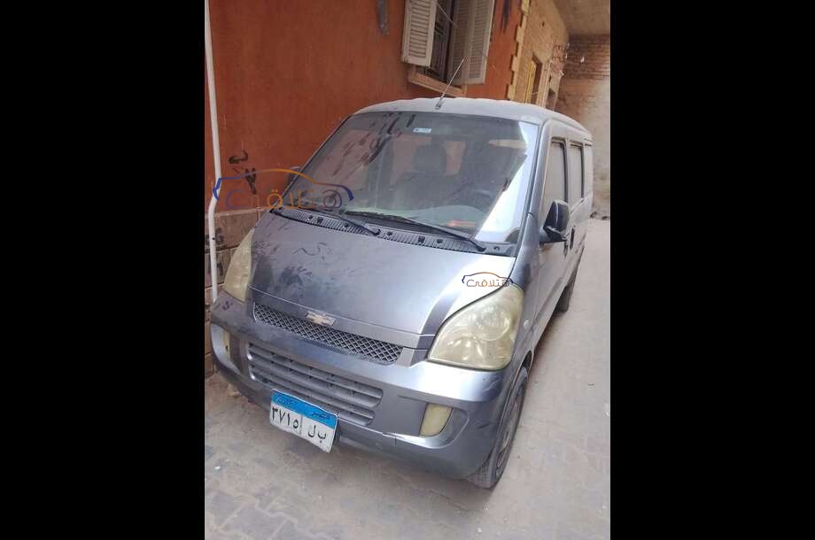 N300 Chevrolet فضي