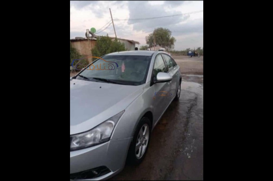 Cruze Chevrolet Gray