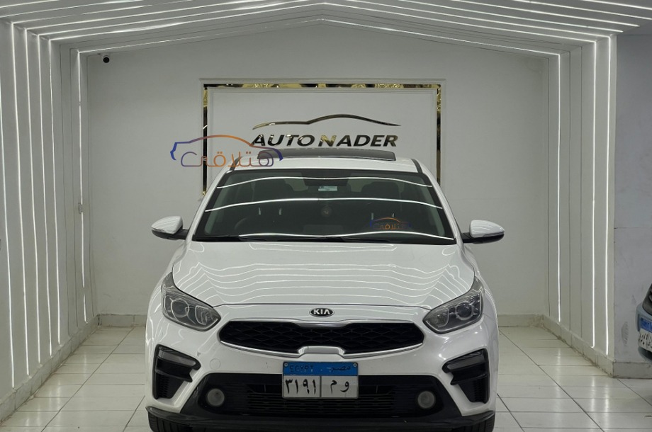 Grand Cerato Kia أبيض