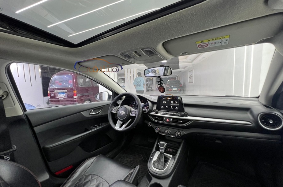 Grand Cerato Kia أبيض