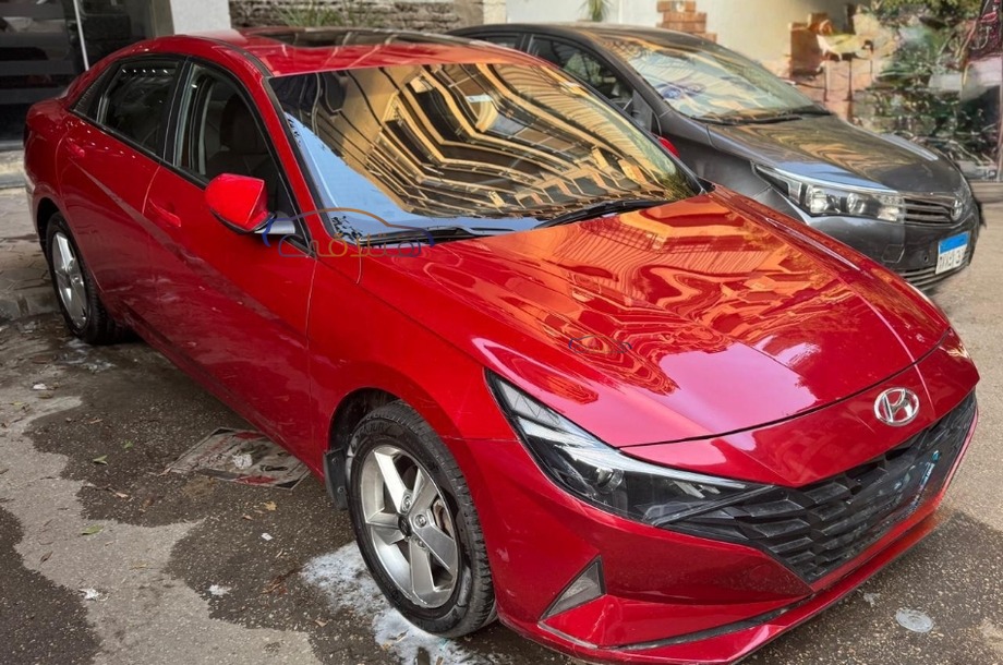 Elantra CN7 Hyundai احمر