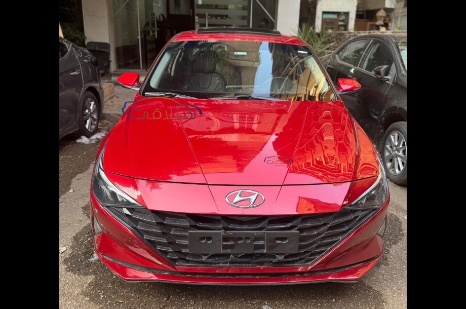 Elantra CN7 Hyundai احمر