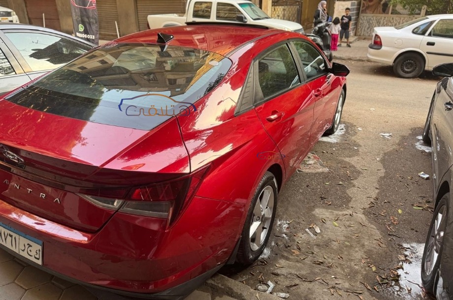 Elantra CN7 Hyundai احمر