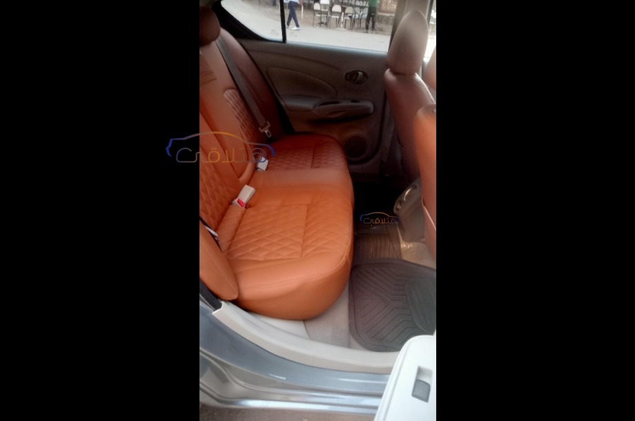 Sunny Nissan رمادي