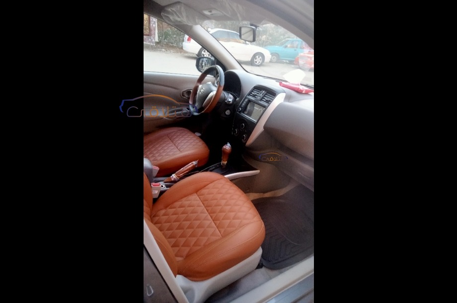 Sunny Nissan رمادي