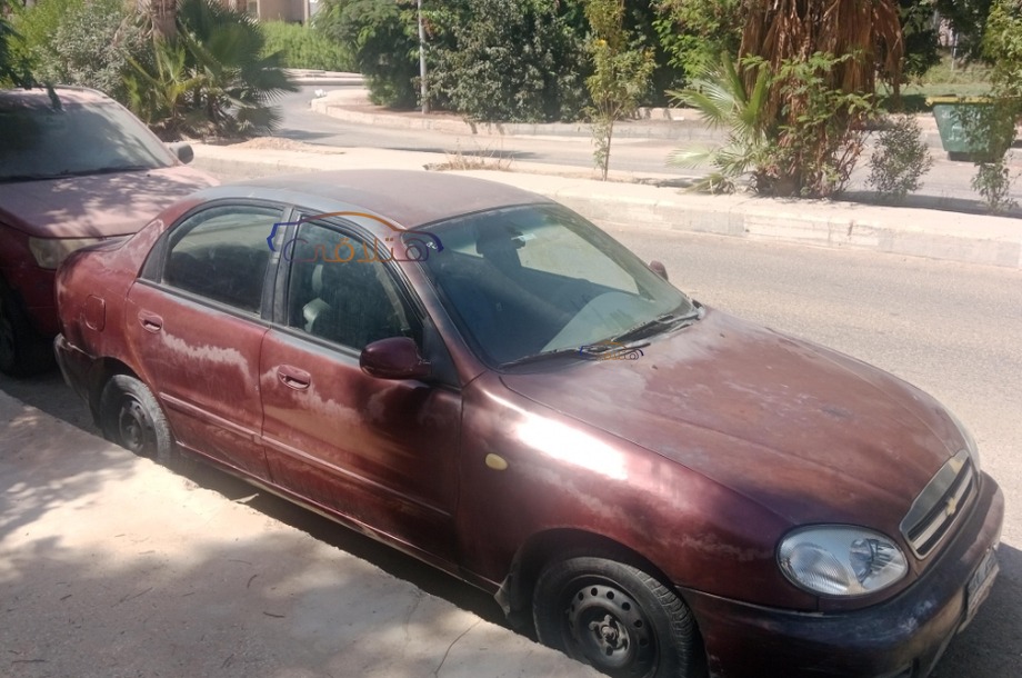 Lanos Chevrolet Dark red