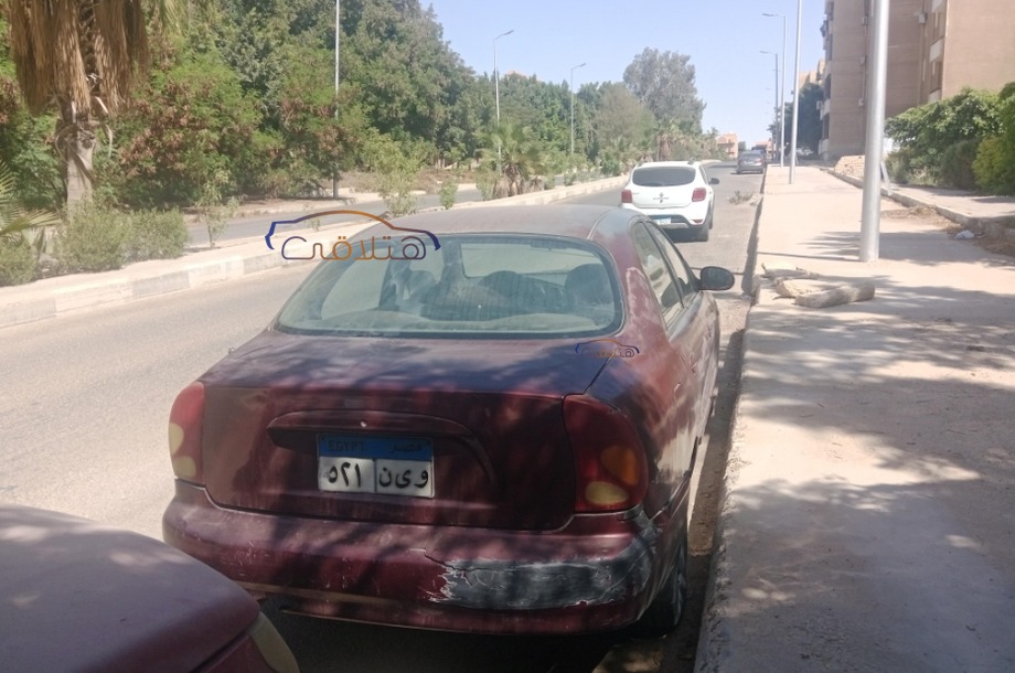 Lanos Chevrolet Dark red