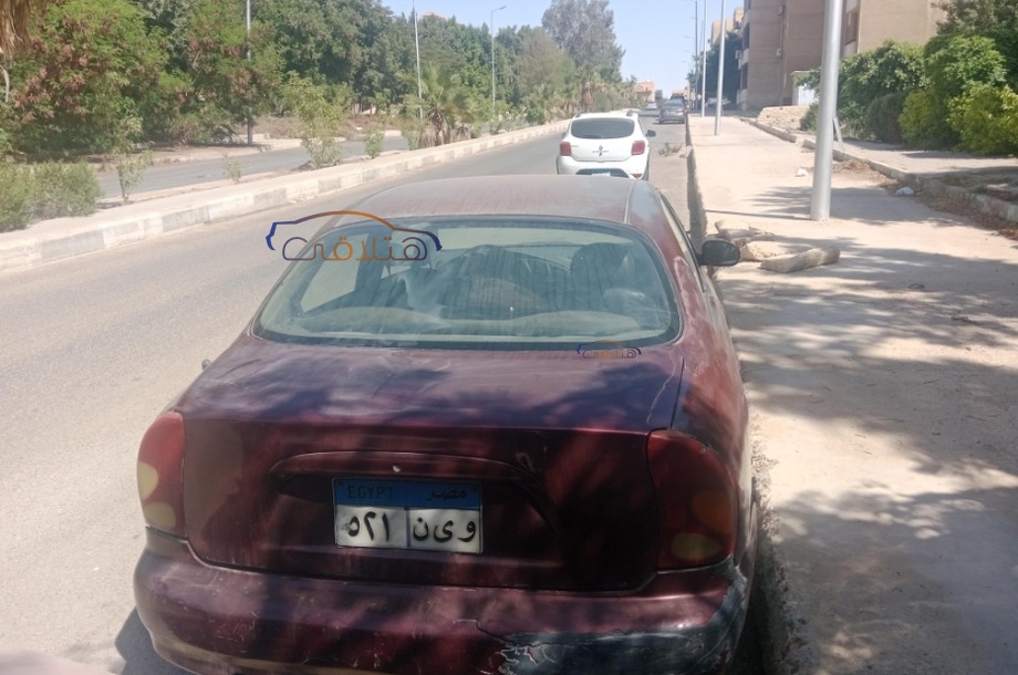 Lanos Chevrolet Dark red