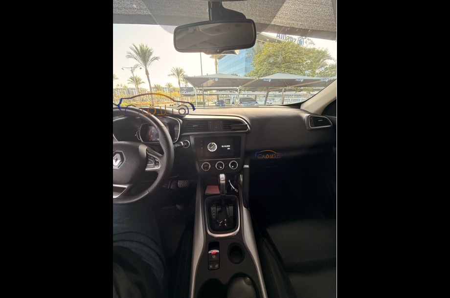 Kadjar Renault فضي