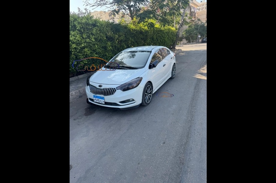 K3 Kia أبيض