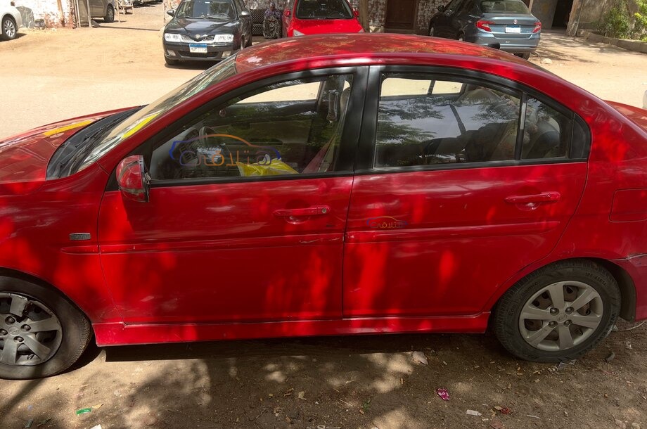 Accent Hyundai Red