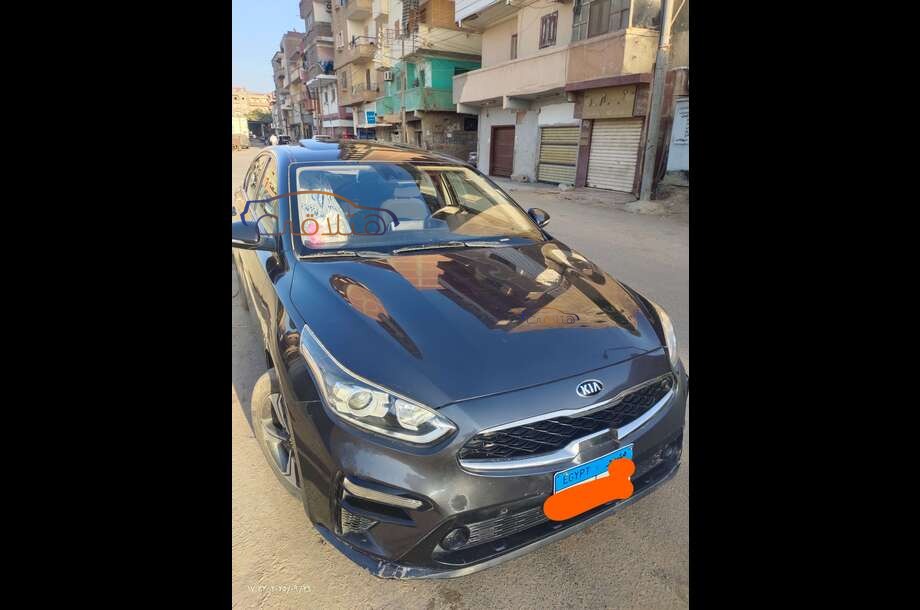 Grand Cerato Kia فضي