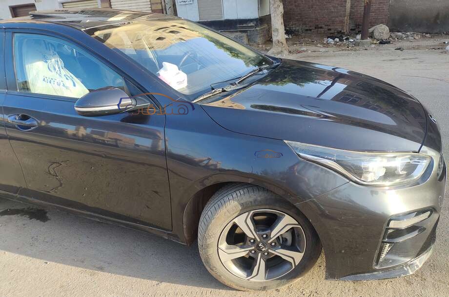 Grand Cerato Kia فضي