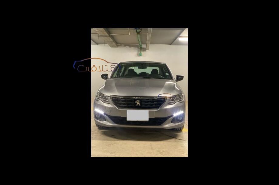 301 Peugeot فضي