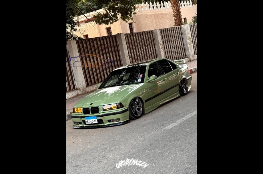 318 BMW أخضر